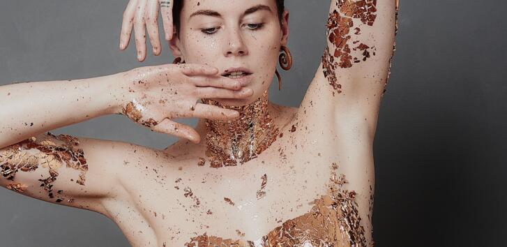 Aktfoto Serie Gold � Hommage an das Berlin der 20er