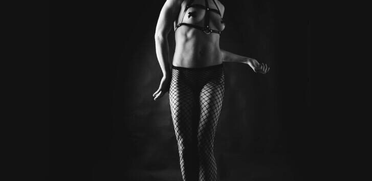 Fine-art Nude Serie: Dance out of the Dark