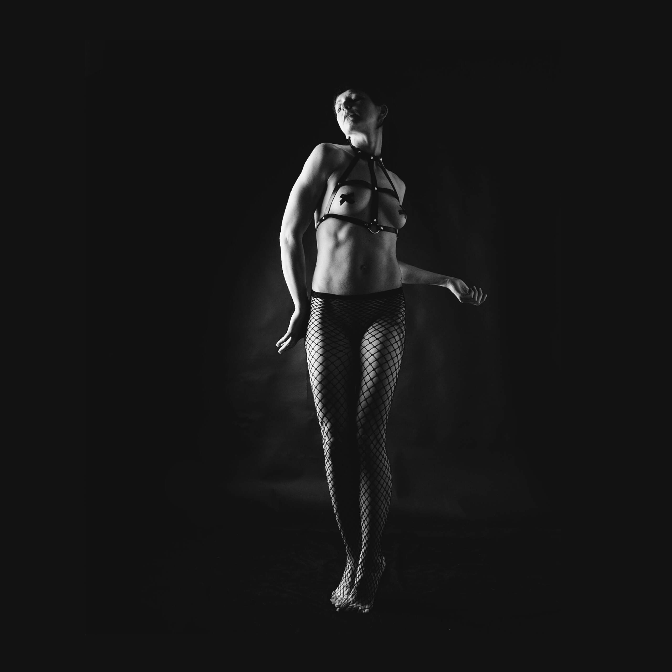 Fine-art Nude Serie: Dance out of the Dark